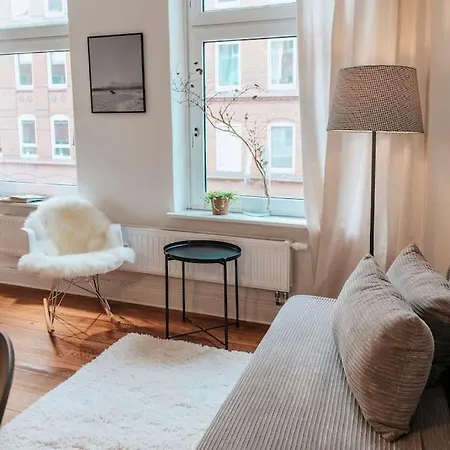Altbautraum! 2 Mit 24h Check-in Apartment